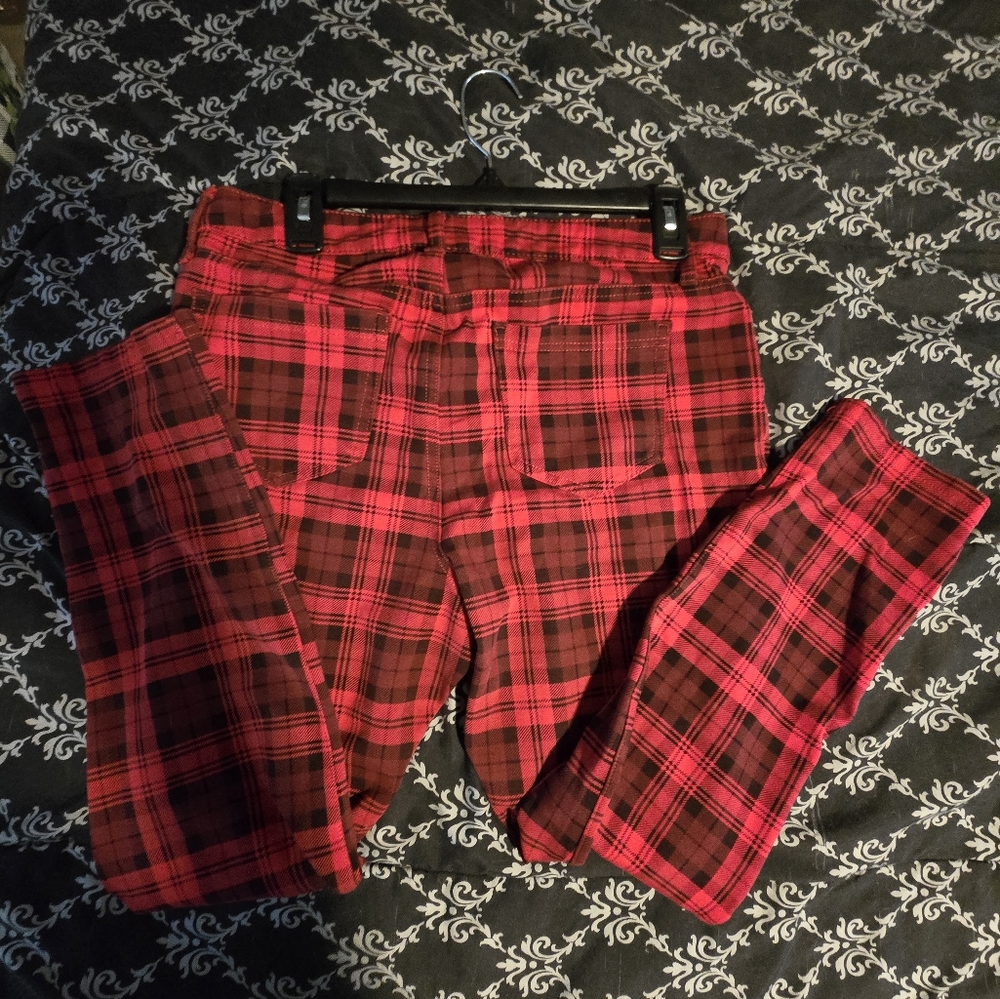 Time and true size 14 womens pants red and black plaid